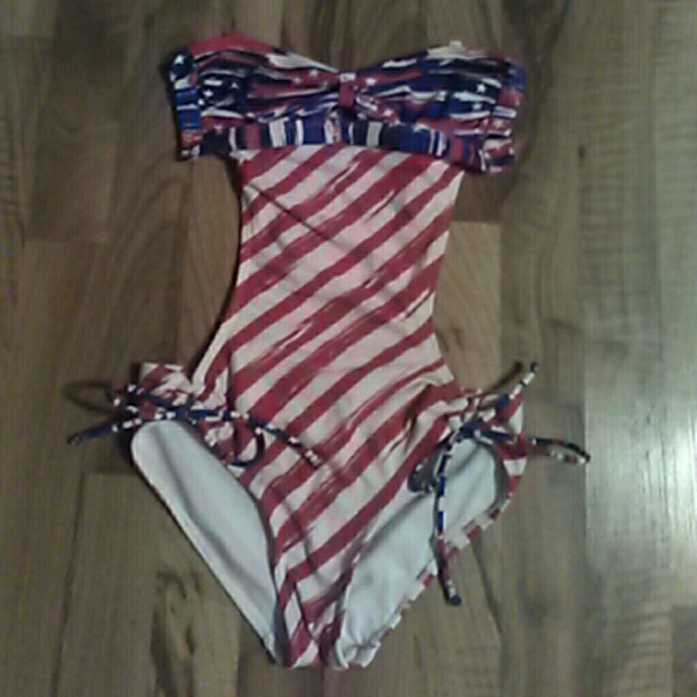 One piece bathing suit